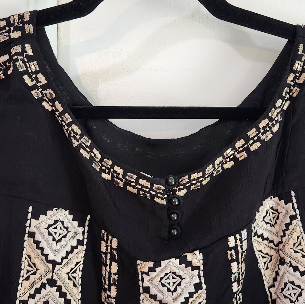 Women's Sundance Black Blouse With Cream/Tan Embroidery, Size L - Picture 11 of 16